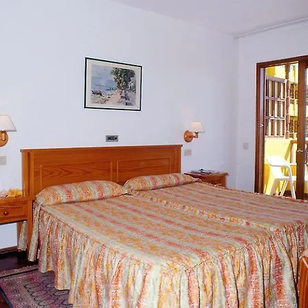 Hotell Gold By Marina (adults Only)