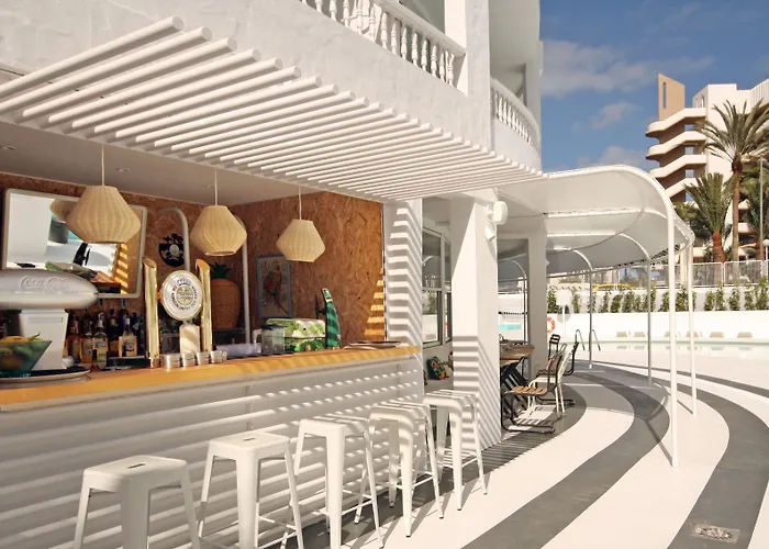 Готель Gold By Marina (adults Only) 4*