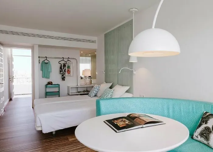 Готель Gold By Marina (adults Only) 4*